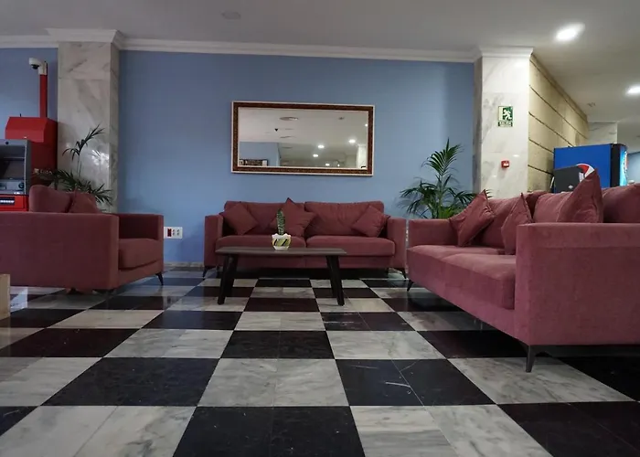 Apartment Piramides *